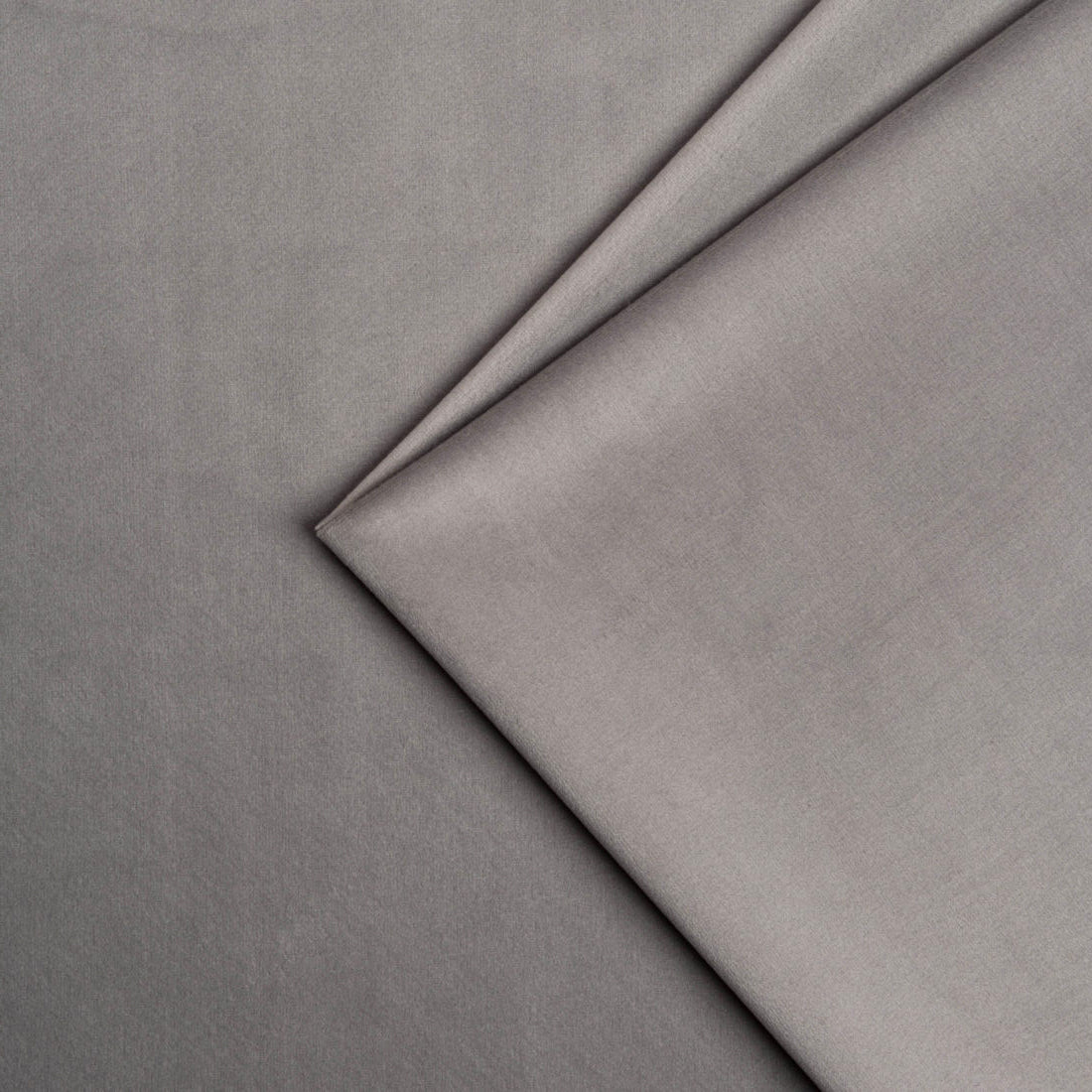 plain  silver Plain curtain and upholstery fabric - Nimbus Velvet Silverine