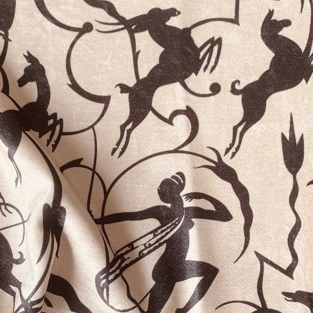 Deco Eclectic Diana Velvet Fawn